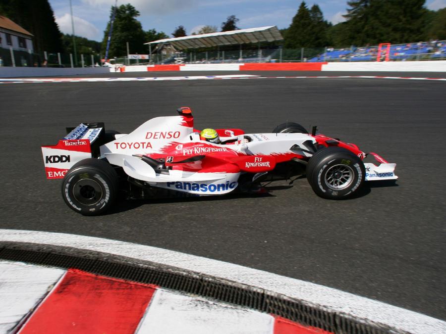  Toyota TF107 2007 года  (фото 27 из 31)